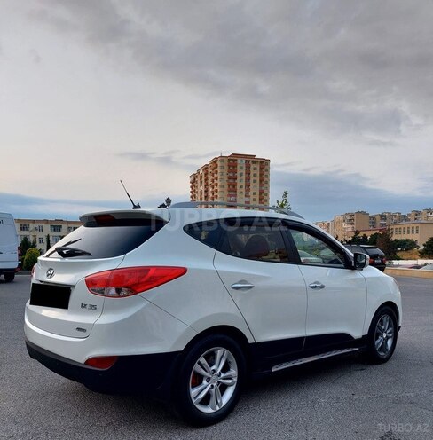 Hyundai ix35 2010, 198,000 km - 2.0 л - Bakı