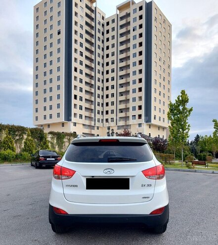 Hyundai ix35 2010, 198,000 km - 2.0 л - Bakı