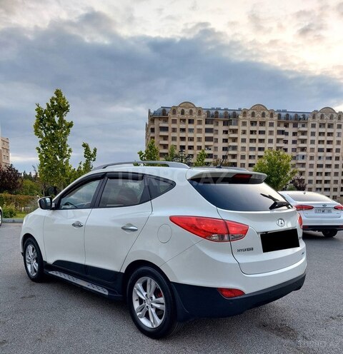 Hyundai ix35 2010, 198,000 km - 2.0 л - Bakı