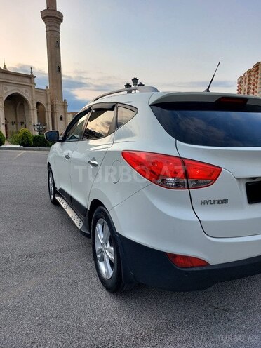 Hyundai ix35 2010, 198,000 km - 2.0 л - Bakı