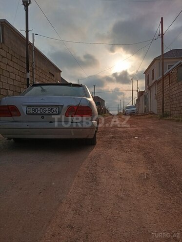 Mercedes E 230 1996, 317,000 km - 2.3 l - Bakı