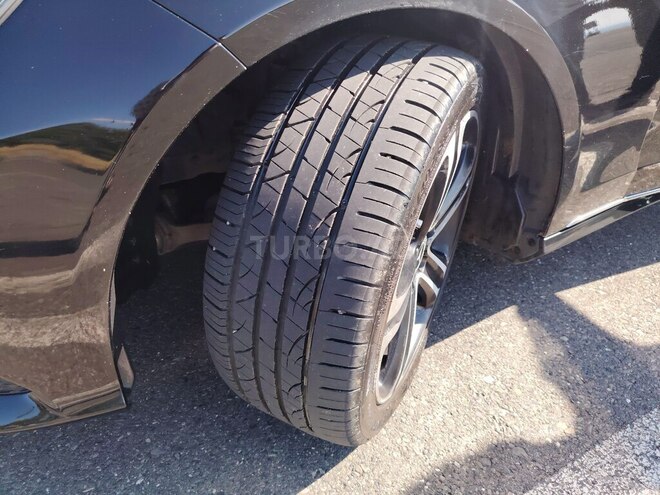 Mercedes E 220 d 2014, 15,000 km - 2.2 l - Qax