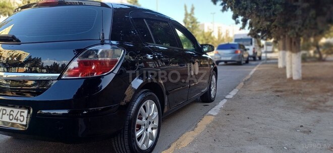 Opel Astra 2009, 235,000 km - 1.4 l - Bakı