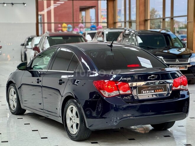Chevrolet Cruze-8