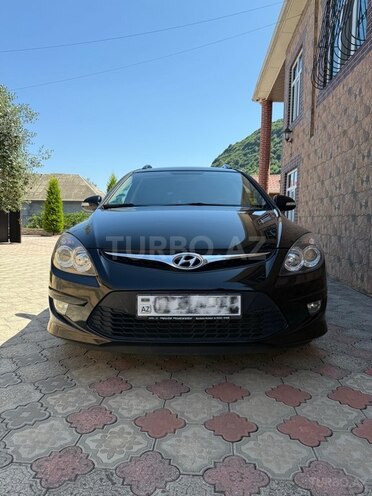 Hyundai i30 2011, 220,735 km - 1.6 л - Astara