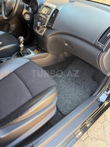 Hyundai i30 2011, 220,735 km - 1.6 л - Astara