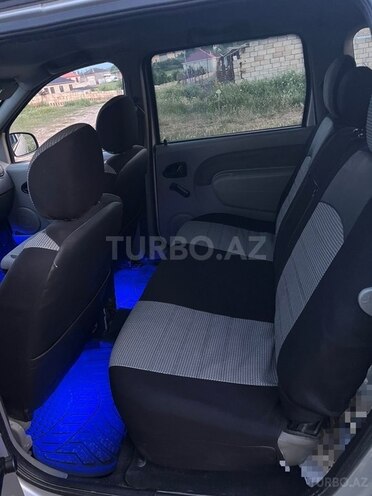 Dacia Logan 2008, 276,602 km - 1.5 l - Quba