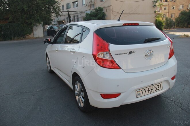 Hyundai Accent 2016, 198,000 km - 1.6 l - Bakı