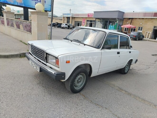 LADA (VAZ) 2107 2003, 75,000 km - 1.6 l - Quba