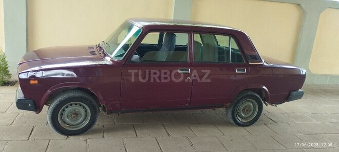 LADA (VAZ) 2107 2004, 50,000 km - 1.6 l - Salyan