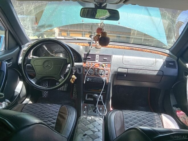 Mercedes C 240 1998, 631,055 km - 2.4 л - Qəbələ