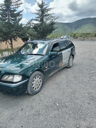 Mercedes C 240 1998, 631,055 km - 2.4 л - Qəbələ