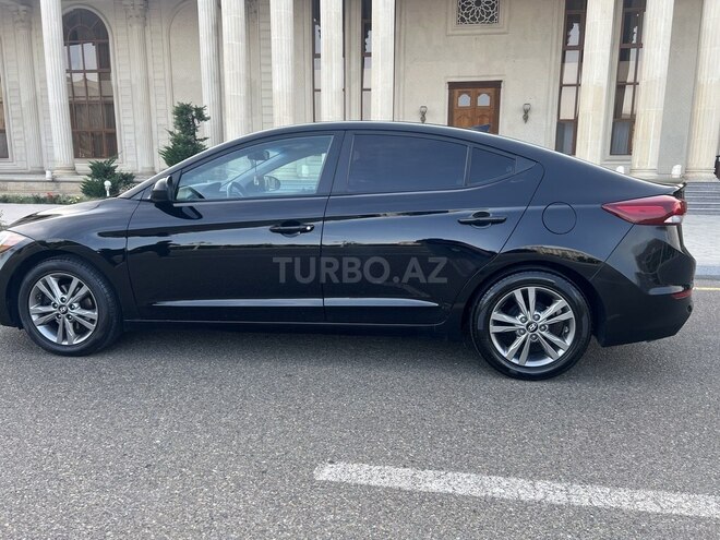 Hyundai Elantra 2016, 172 km - 2.0 l - Ucar