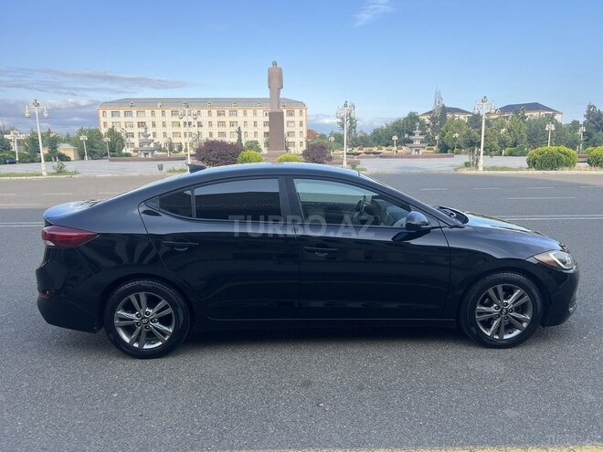 Hyundai Elantra 2016, 172 km - 2.0 l - Ucar