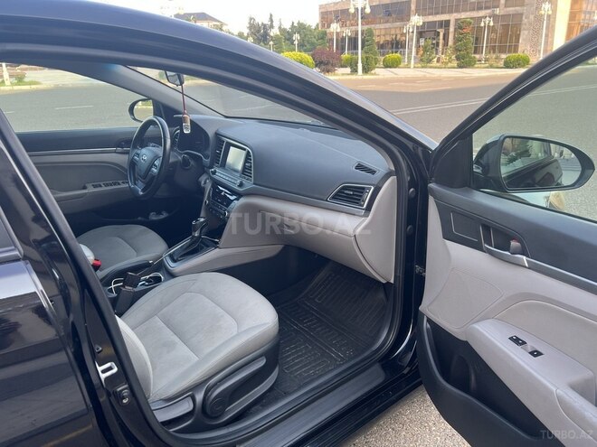 Hyundai Elantra 2016, 172 km - 2.0 l - Ucar