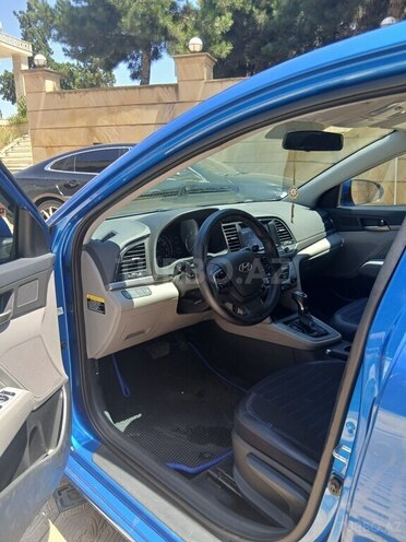 Hyundai Elantra 2017, 115,000 km - 2.0 l - Gəncə
