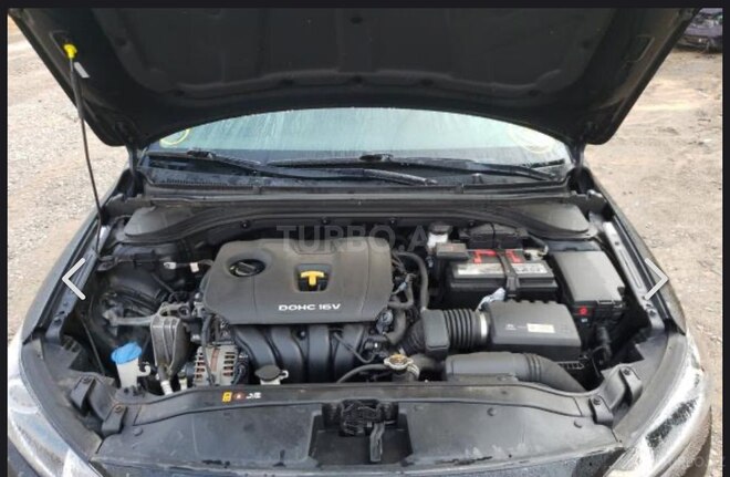 Hyundai Elantra 2016, 172 km - 2.0 l - Ucar