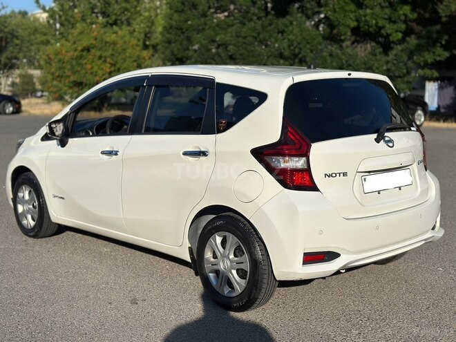 Nissan Note-6