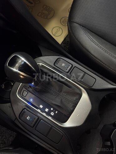 Hyundai Santa Fe-16