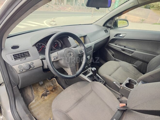 Opel Astra 2006, 370,000 km - 1.3 l - Bakı