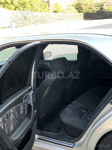 Mercedes E 240 1997, 580,000 km - 2.4 l - Bakı