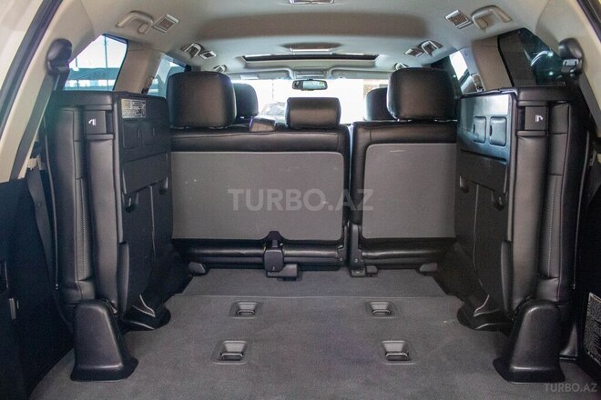 Toyota Land Cruiser-17