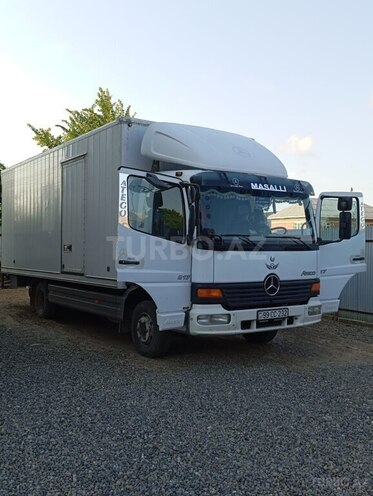 Mercedes Atego 817 1999, 423,598 km - 4.3 l - Masallı