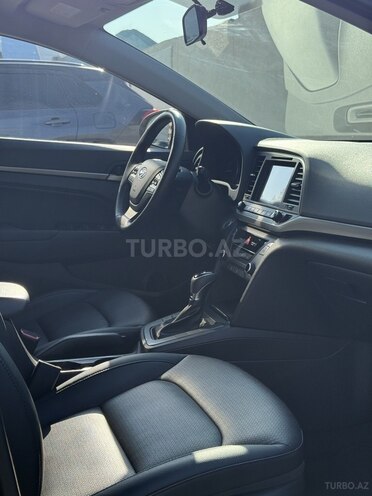 Hyundai Avante 2017, 151,000 km - 1.6 л - Bakı