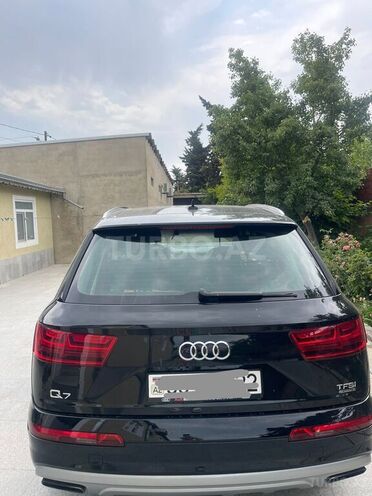Audi Q7 2017, 135,000 km - 2.0 l - Bakı