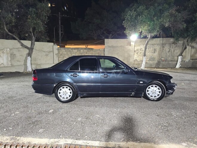 Mercedes C 220 d 1999, 293,939 km - 2.2 л - Bakı