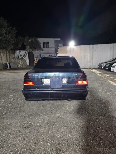 Mercedes C 220 d 1999, 293,939 km - 2.2 л - Bakı