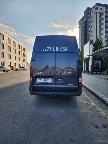 Ford Transit 2010, 246,000 km - 2.4 l - Quba