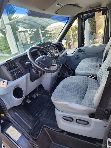 Ford Transit 2010, 246,000 km - 2.4 l - Quba