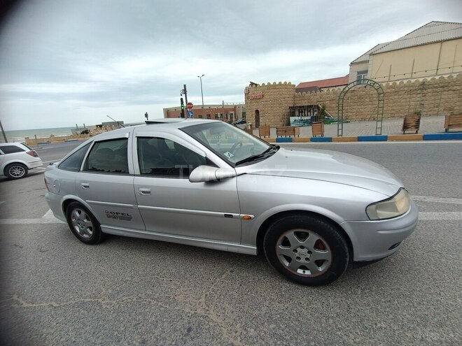 Opel Vectra 2000, 345,000 km - 1.8 л - Sumqayıt