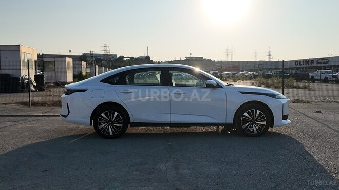 Changan Qiyuan A05 2025, 0 km - 1.5 л - Bakı