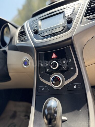 Hyundai Elantra 2015, 103,878 km - 1.8 л - Bakı