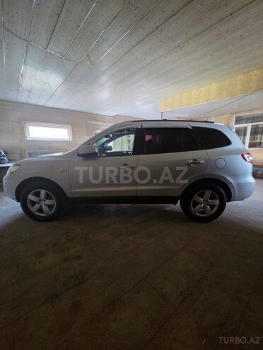 Hyundai Santa Fe-5