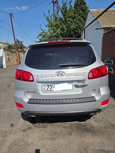 Hyundai Santa Fe-14
