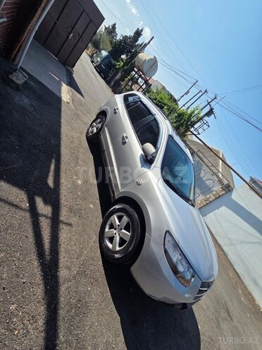 Hyundai Santa Fe-13