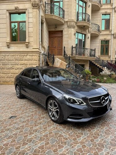 Mercedes E 250 2015, 185,000 km - 2.2 л - Bakı