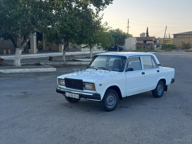 LADA (VAZ) 2107 1991, 85,000 km - 1.6 l - Şirvan