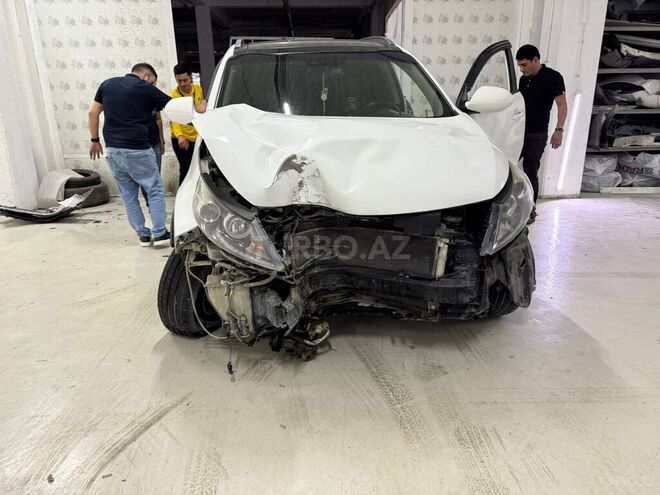 Kia Sportage 2012, 127,000 km - 2.0 l - Bakı