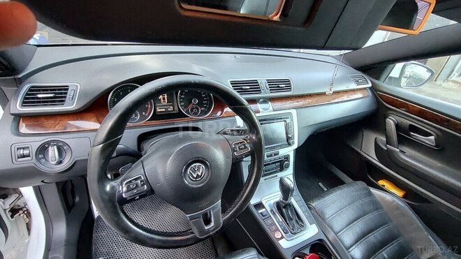 Volkswagen Passat CC-6