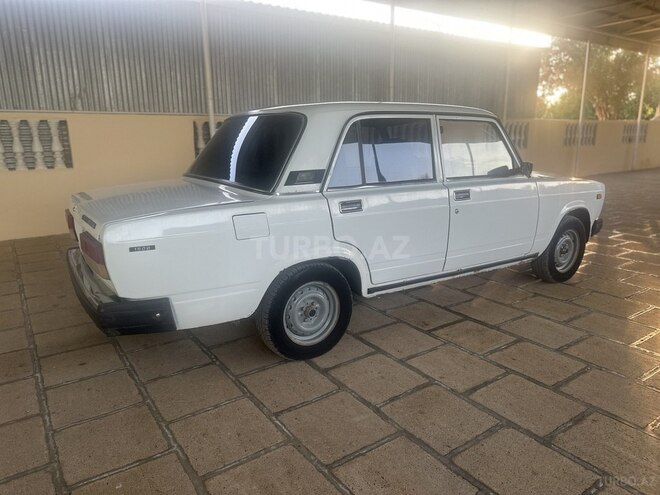 LADA (VAZ) 2107 1998, 95,000 km - 1.6 l - Salyan