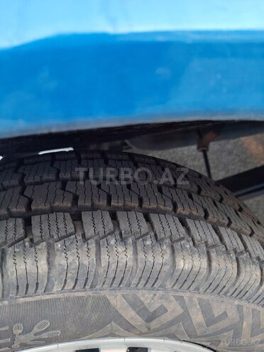 Ford Transit-8