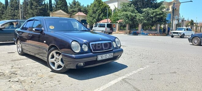 Mercedes E 240 1998, 200,000 km - 2.4 l - Şəmkir