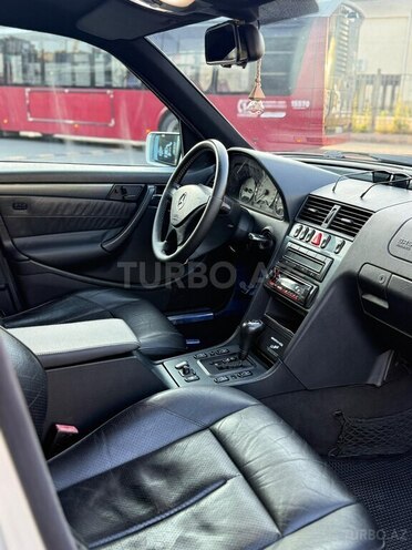 Mercedes C 240 2000, 360,000 km - 2.4 l - Bakı