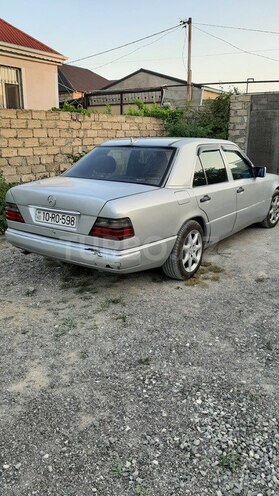Mercedes E 220 1993, 526,000 km - 2.2 л - Bakı