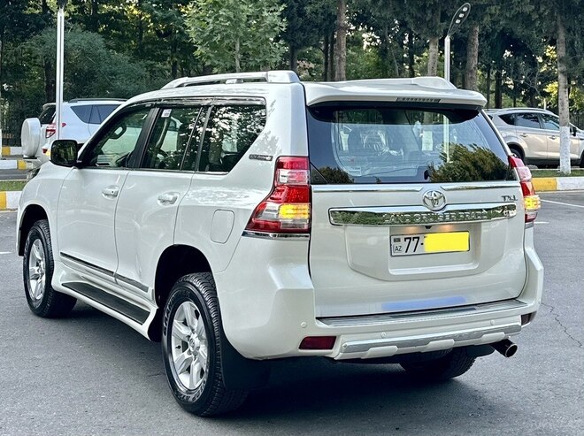 Toyota Land Cruiser Prado 2013, 148,000 km - 2.7 л - Bakı