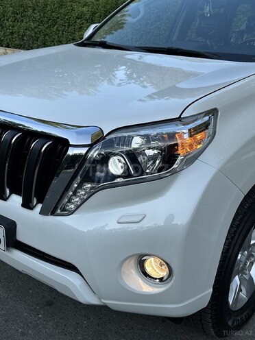 Toyota Land Cruiser Prado-10